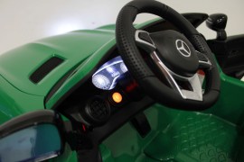 Mercedes GTR зеленый